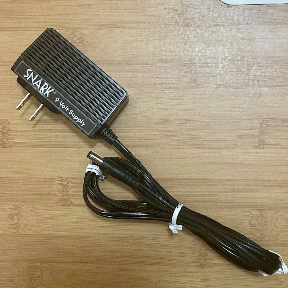 Snark SA-1 AC Adapter 9 Volt Supply Powers Up To 15 Guitar Effects Pedals